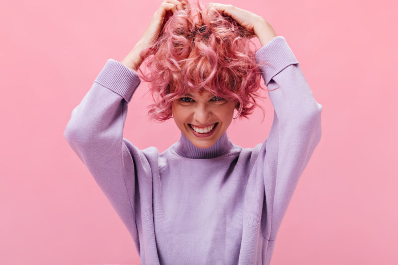 How to dye your red hair pink without bleach