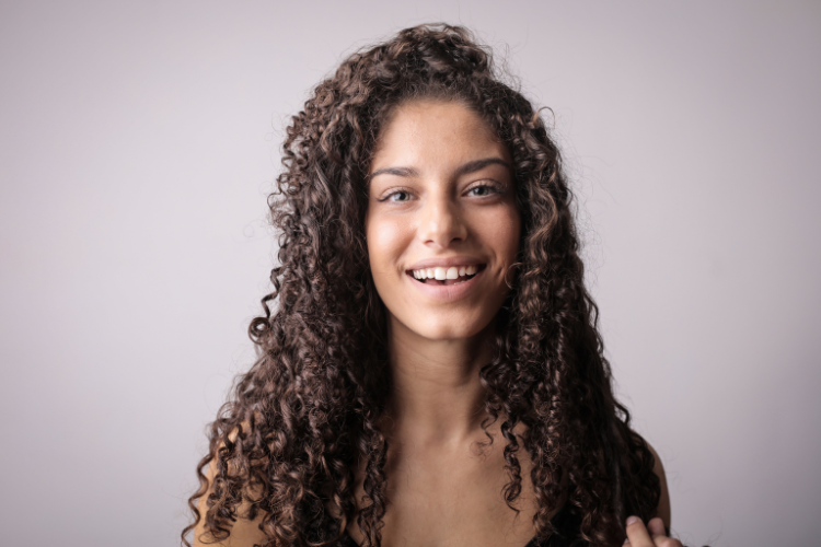 curly hair doesn;t have bends and marks