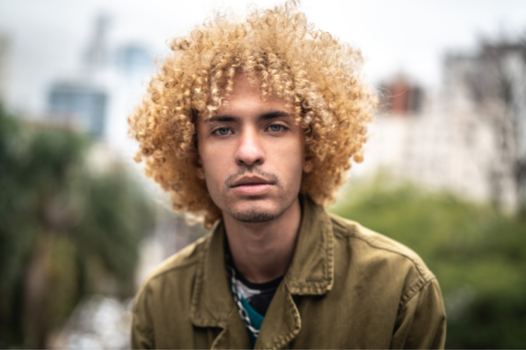 curly hair grows in different directions